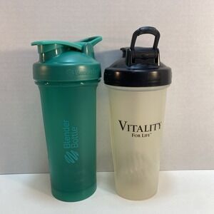 Blender Bottle 28oz Classic Black‎ Loop Lid Clear Green Vitality For Life Lot 2